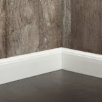 _0000s_0022s_0001_Zocalo curves blanco 80x15mm x 2,5m-1